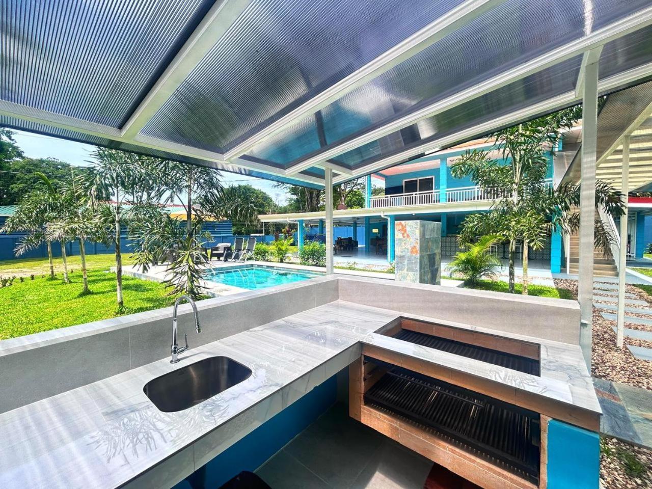 Villa Paraiso Tropical Puerto Viejo de Talamanca Buitenkant foto